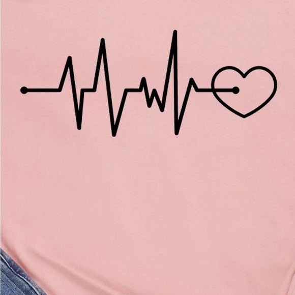 NEW! 100% Cotton Blush Pink Printed Heart EKG Short Sleeve T-Shirt - Picture 7 of 7